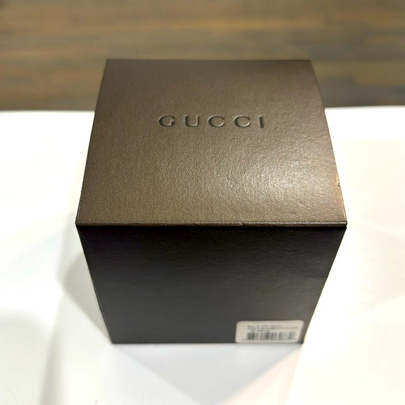 NEVER WORN
TAG ON WATCH 
YA116310
Gucci Signoria 116 Women’s Black Watch - Picture 4 of 7